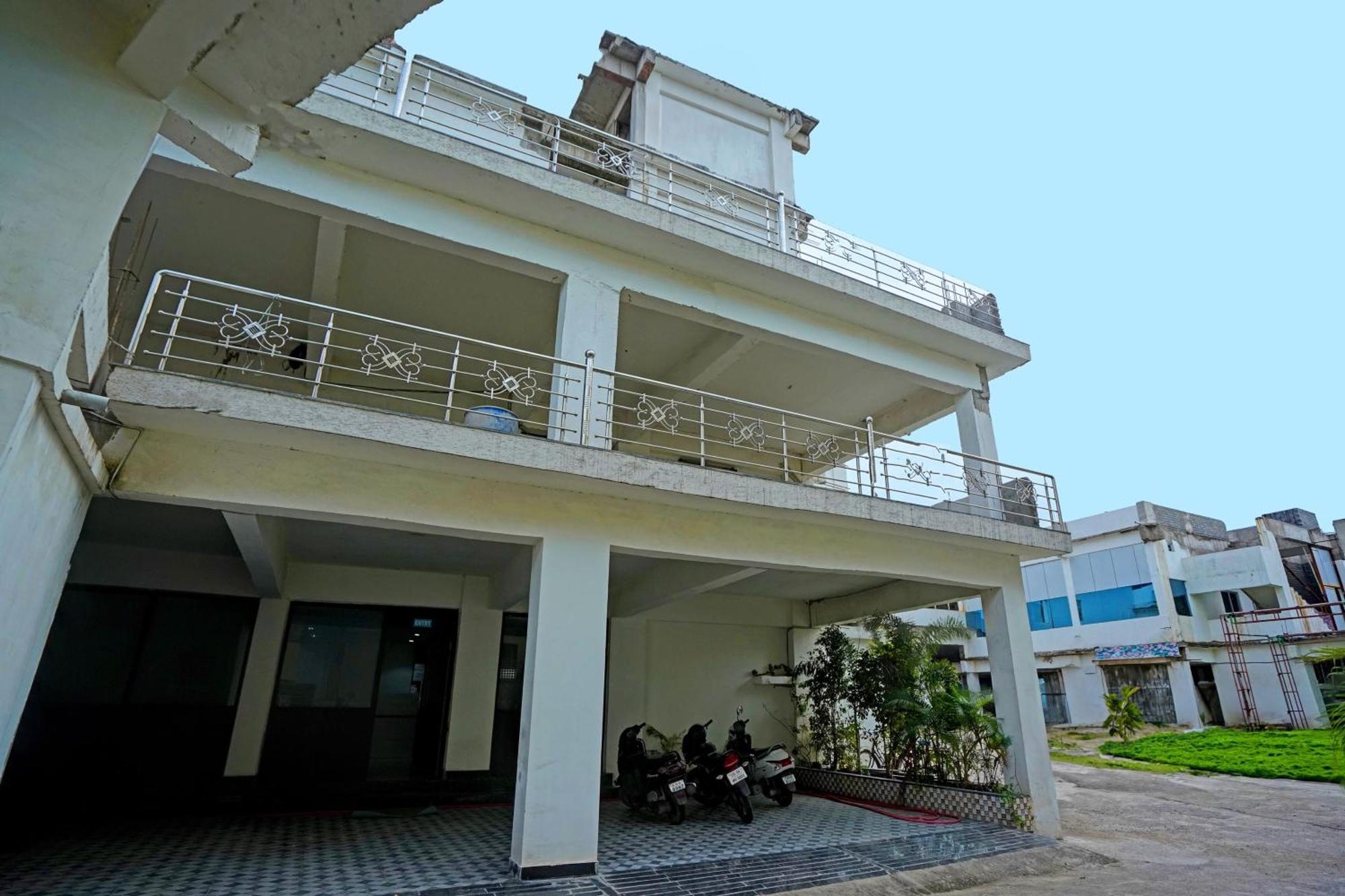 Hotel O Ss Palace Rāipur Kültér fotó